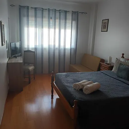 Retiro T2 Apartment